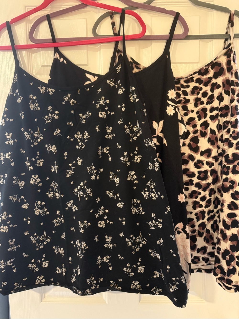 Torrid foxy camis - 3 prints size 6